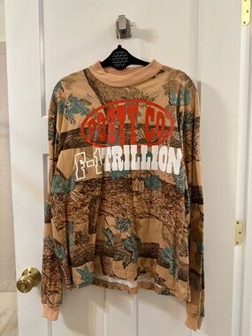 Vintage look like POST MALONE tour Graphic Long Sleeve Tee with camo Print -